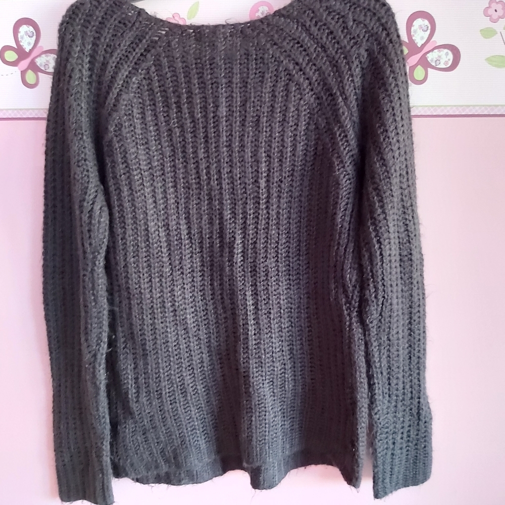 5/$25ZENANA OUTFITTERS LIGHT SWEATER S: L